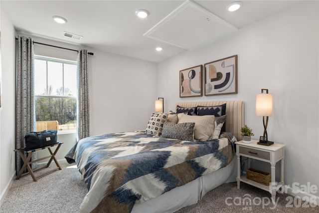 9016 Foggy Brook Loop, Charlotte, NC 28216