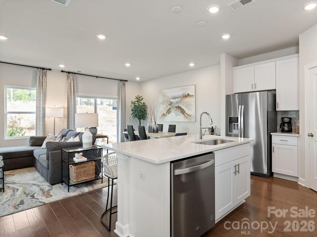 9016 Foggy Brook Loop, Charlotte, NC 28216