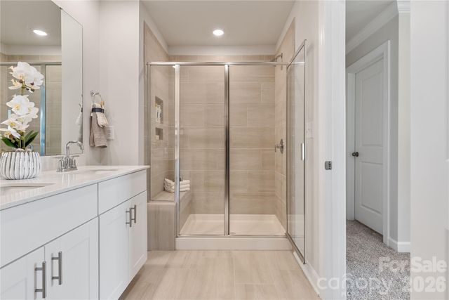 9016 Foggy Brook Loop, Charlotte, NC 28216