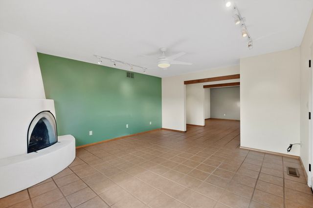 279 Loma Entrada, Santa Fe, NM 87501