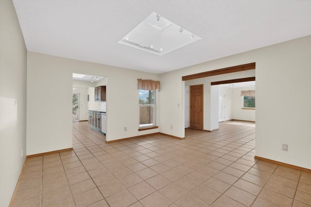279 Loma Entrada, Santa Fe, NM 87501