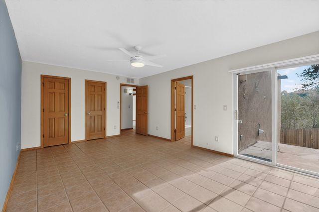 279 Loma Entrada, Santa Fe, NM 87501
