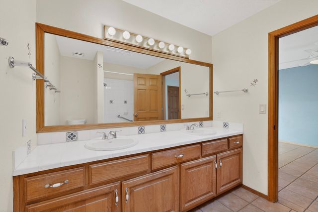 279 Loma Entrada, Santa Fe, NM 87501