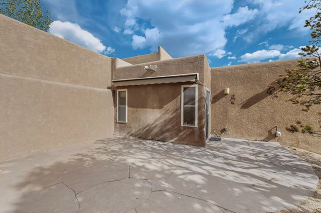 279 Loma Entrada, Santa Fe, NM 87501