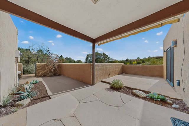 279 Loma Entrada, Santa Fe, NM 87501