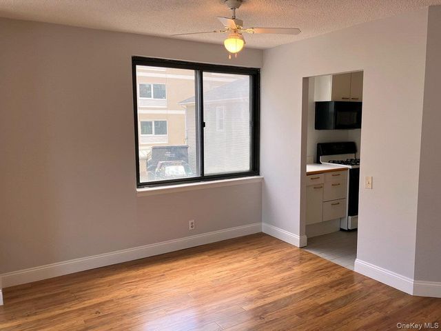 10 Cottage Place 2E, White Plains, NY 10601