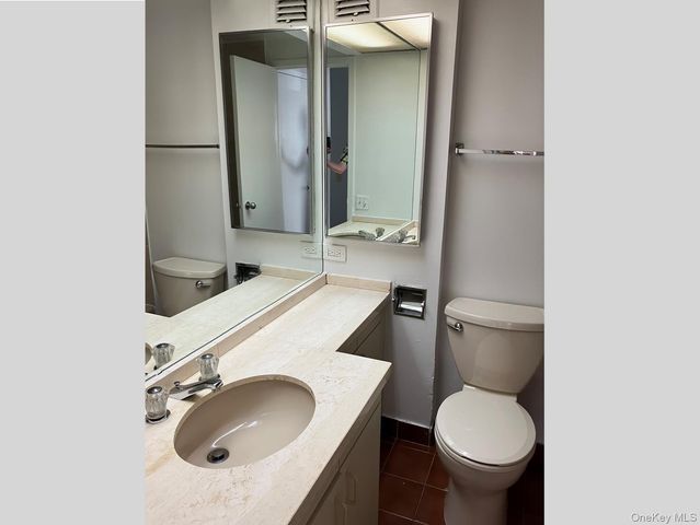 10 Cottage Place 2E, White Plains, NY 10601