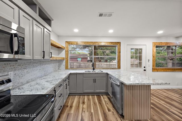 40 Woodbridge Road, Brandon, MS 39042