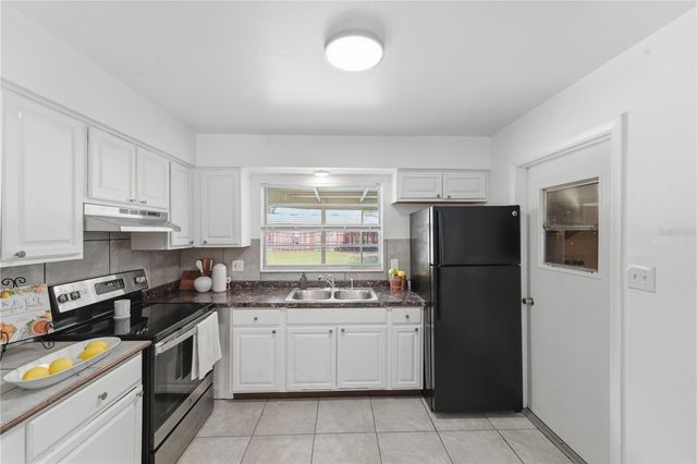 2213 VILLANO AVENUE, Orlando, FL 32818