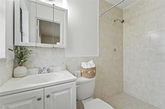 2213 VILLANO AVENUE, Orlando, FL 32818