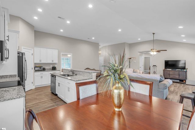 422 Thiago Court, Lyman, SC 29365