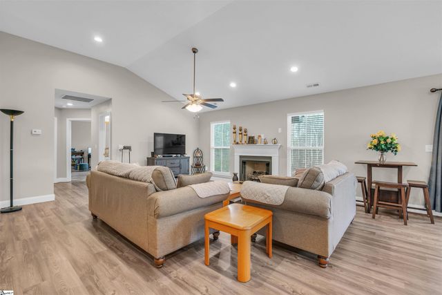 422 Thiago Court, Lyman, SC 29365