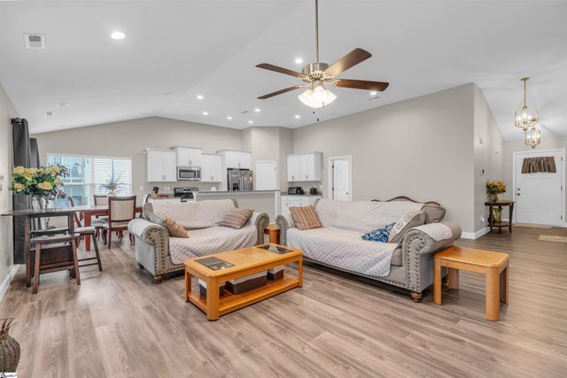 422 Thiago Court, Lyman, SC 29365