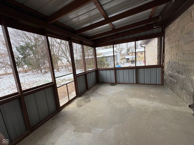 8772 E State Road 42, Poland, IN 47868