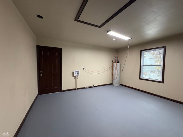 8772 E State Road 42, Poland, IN 47868