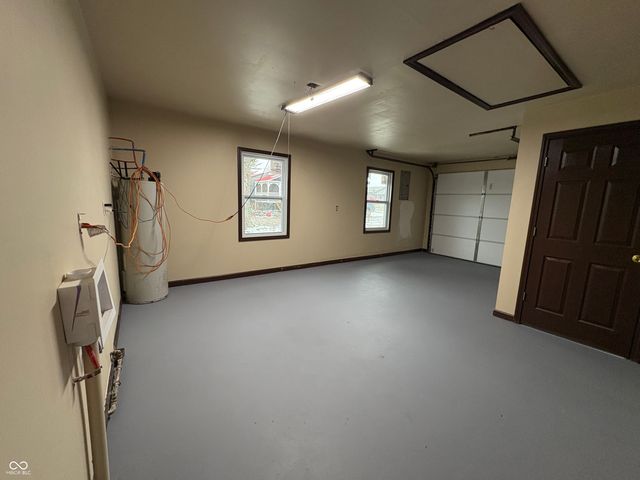 8772 E State Road 42, Poland, IN 47868