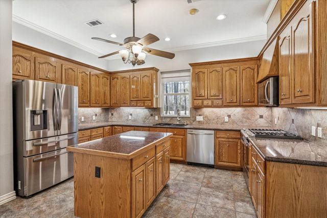 9614 Miller Road, Magnolia, TX 77354