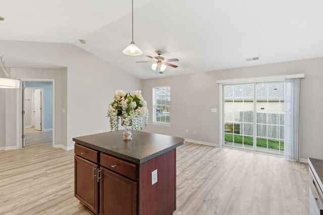 114 Lake Forest Drive, Georgetown, KY 40324