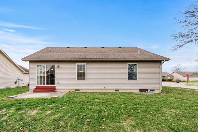 114 Lake Forest Drive, Georgetown, KY 40324