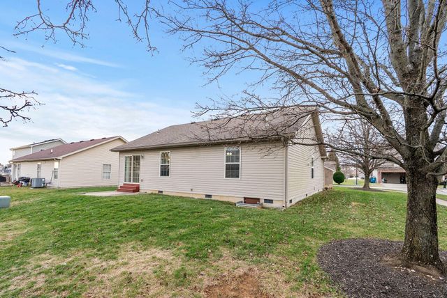 114 Lake Forest Drive, Georgetown, KY 40324