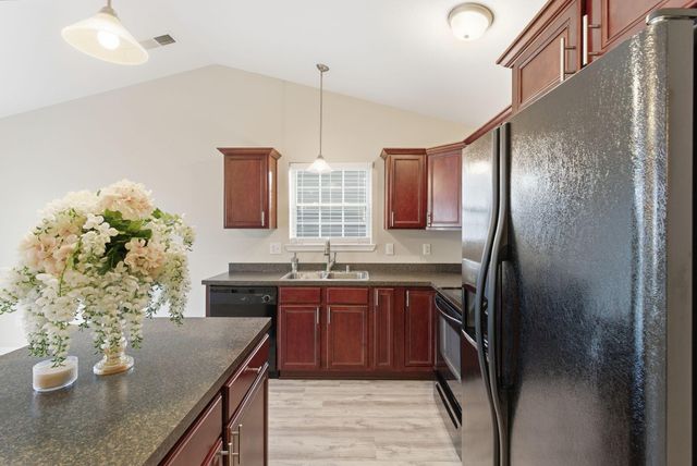 114 Lake Forest Drive, Georgetown, KY 40324