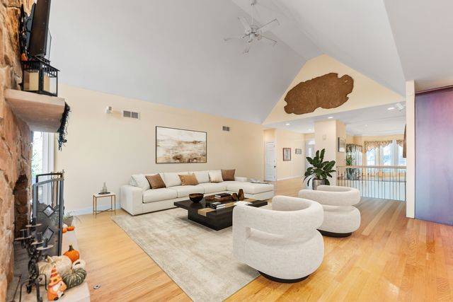 2601 N 3653rd Road, Sheridan, IL 60551