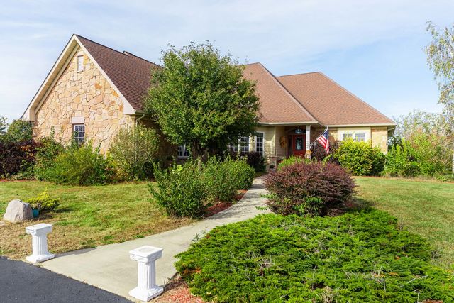 2601 N 3653rd Road, Sheridan, IL 60551