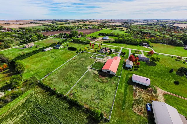 2601 N 3653rd Road, Sheridan, IL 60551