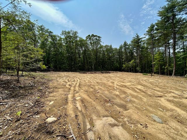 5 Pine Woods Ln, Sterling, MA 01564