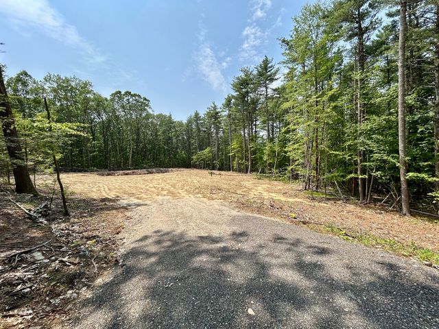 5 Pine Woods Ln, Sterling, MA 01564