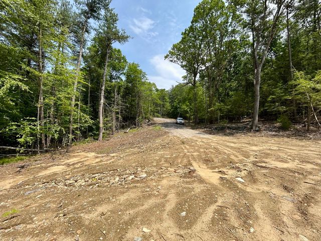 5 Pine Woods Ln, Sterling, MA 01564