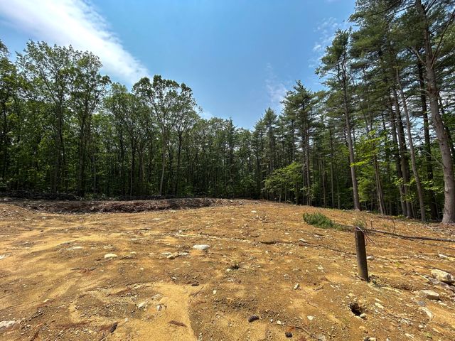 5 Pine Woods Ln, Sterling, MA 01564