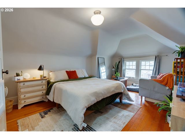 4136 Ne 10TH Ave, Portland, OR 97211