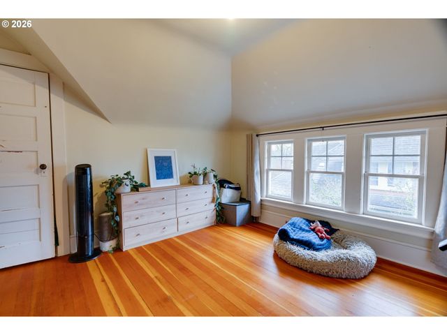 4136 Ne 10TH Ave, Portland, OR 97211