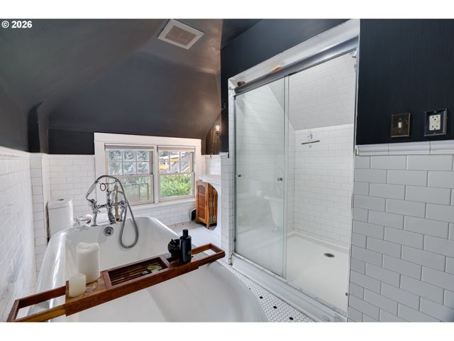 4136 Ne 10TH Ave, Portland, OR 97211