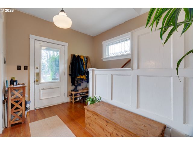 4136 Ne 10TH Ave, Portland, OR 97211