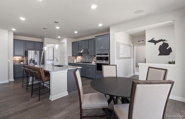 51369 Nature Trail Drive, Macomb, MI 48042