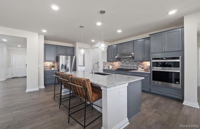 51369 Nature Trail Drive, Macomb, MI 48042