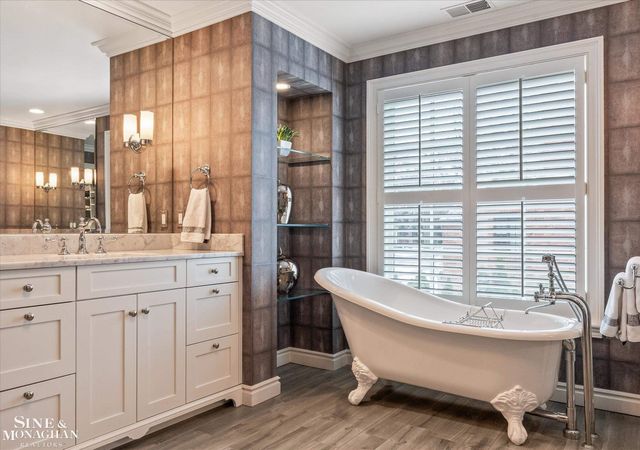 223 Cloverly Road, Grosse Pointe Farms, MI 48236