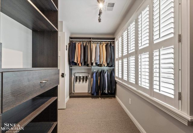 223 Cloverly Road, Grosse Pointe Farms, MI 48236