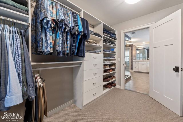 223 Cloverly Road, Grosse Pointe Farms, MI 48236