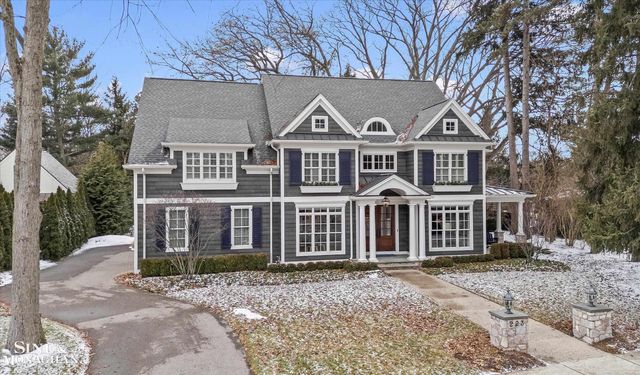 223 Cloverly Road, Grosse Pointe Farms, MI 48236