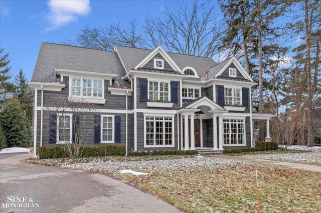 223 Cloverly Road, Grosse Pointe Farms, MI 48236