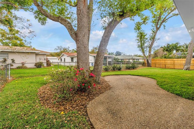 12088 70TH AVENUE, Seminole, FL 33772