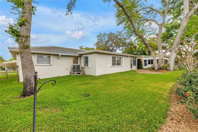 12088 70TH AVENUE, Seminole, FL 33772