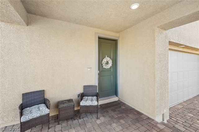 194 Viento Ridge Street, Henderson, NV 89012