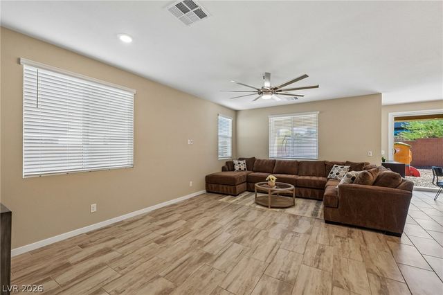 194 Viento Ridge Street, Henderson, NV 89012