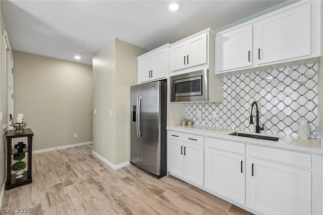 194 Viento Ridge Street, Henderson, NV 89012