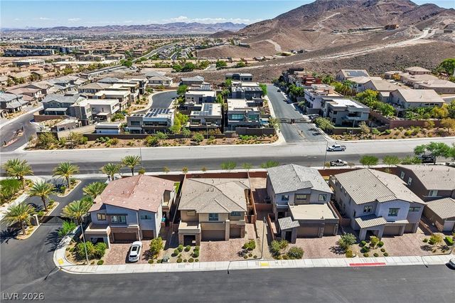 194 Viento Ridge Street, Henderson, NV 89012