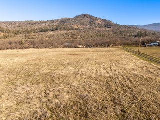 4477 E Antelope Road, Eagle Point, OR 97524